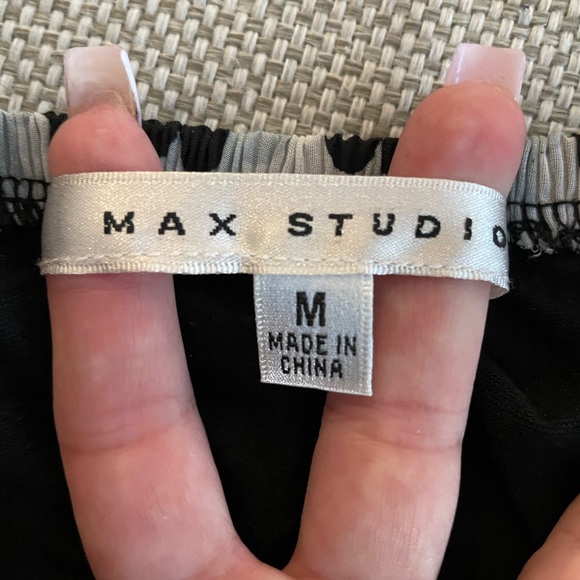 NWOT a-line skirt size M - Picture 3 of 4